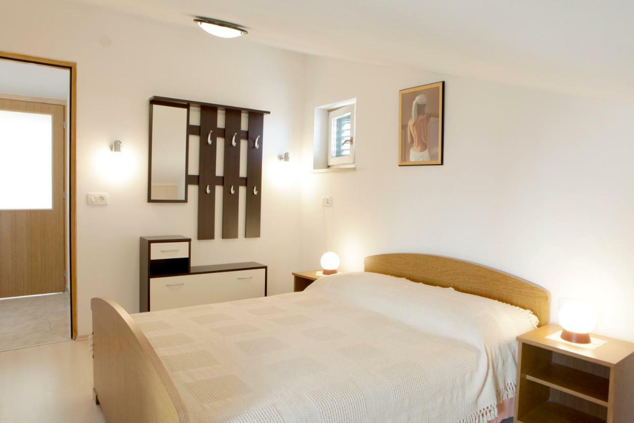 Apartments Iris Rabac Ngoại thất bức ảnh