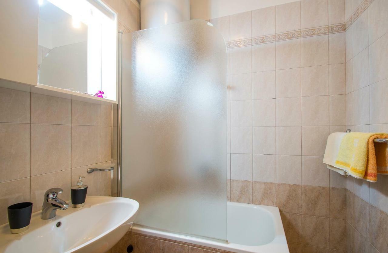 Apartments Iris Rabac Ngoại thất bức ảnh